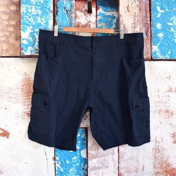 Men's Orvis Voyager Cargo Shorts Fishing 9" Inseam SIZE 40 Blue PRE-OWNED - Picture 1 of 10